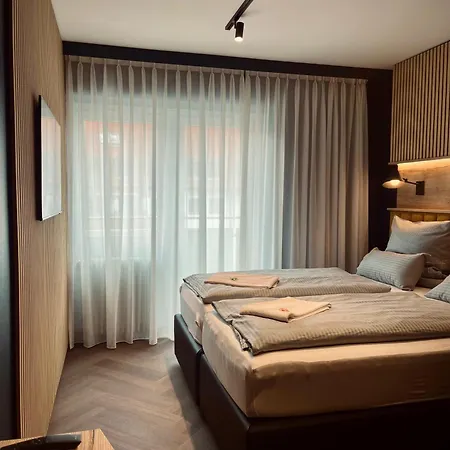 Sleps Hostel *